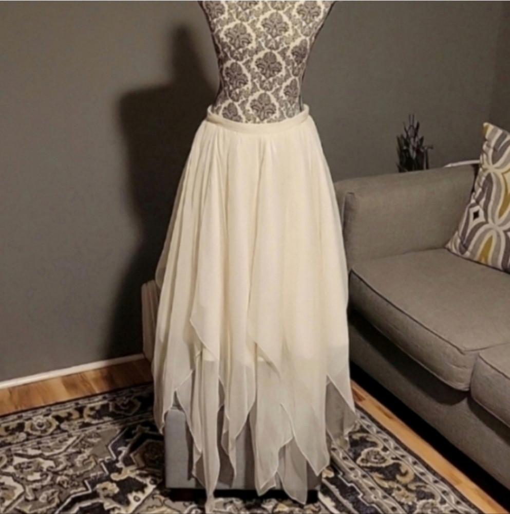 Pas De Deux Hankerchief Skirt